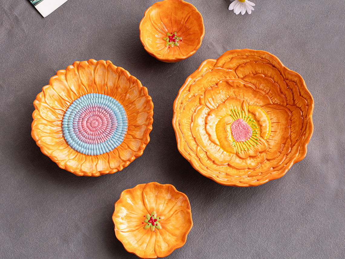 Millena UNIKAT 花柄　スクエアボール Millena UNIKAT 花柄 スクエアボール ミレナ」スクエアプレート 18cm